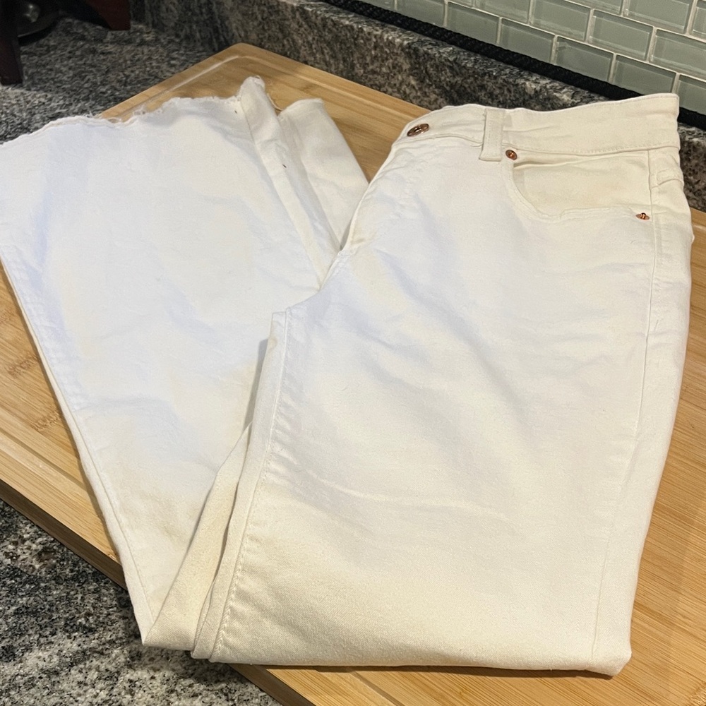 Elegant Cream Flare Jeans